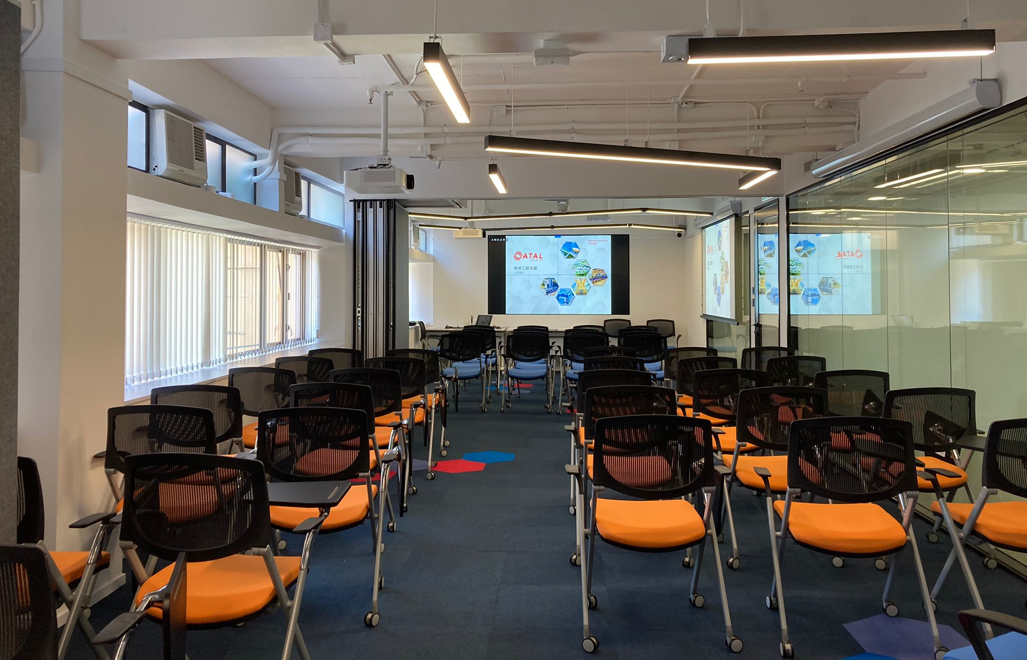ATC is equipped with facilities including classrooms, a library and multi-purpose meeting rooms, to provide colleagues with a comfortable and practical environment for training. ATC is equipped with facilities including classrooms, a library and multi-purpose meeting rooms, to provide colleagues with a comfortable and practical environment for training.